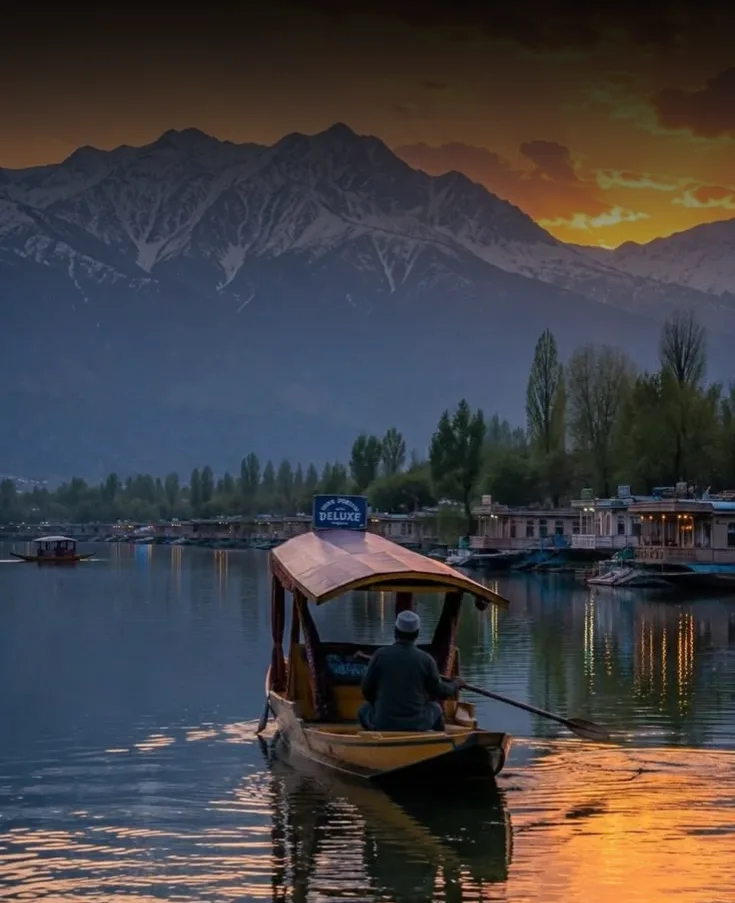 Kashmir Tour Package from Kolkata 4 Nights 5 Days