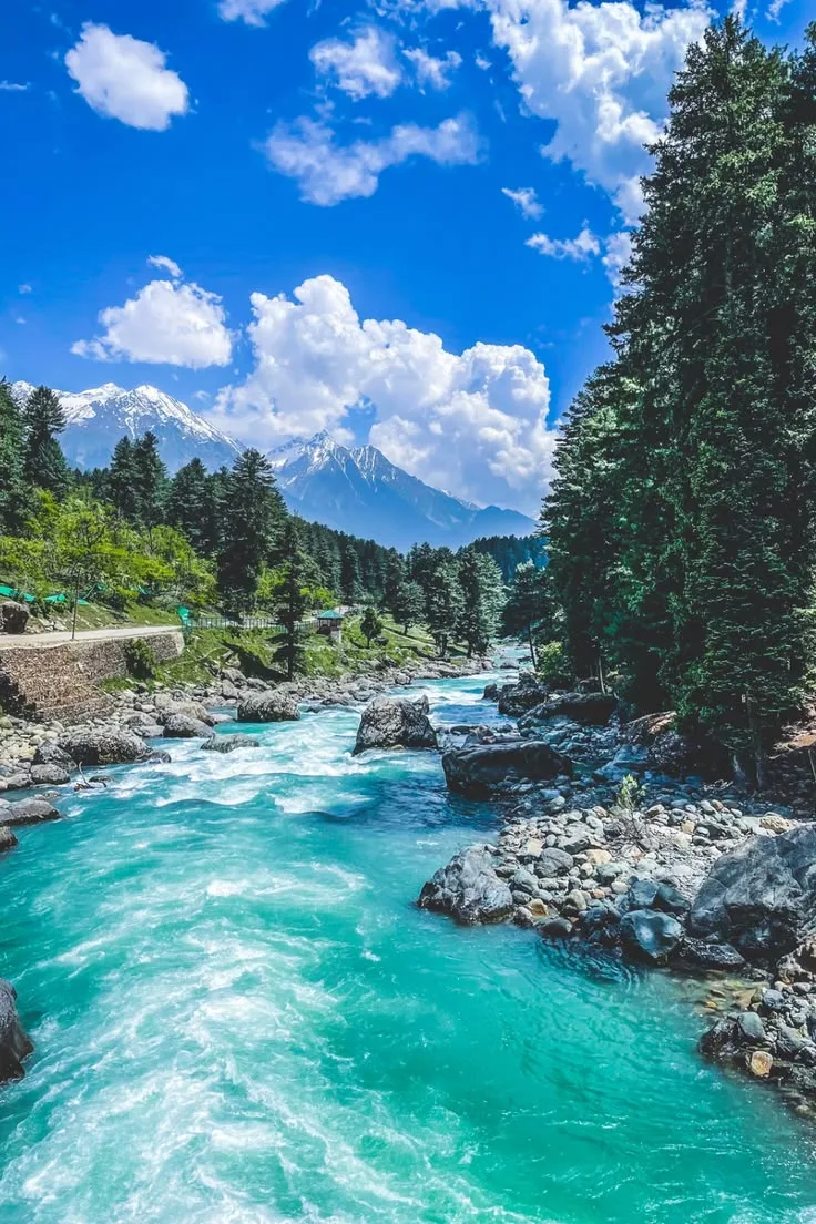 Kashmir Tour Package from Delhi 4 Nights 5 Days